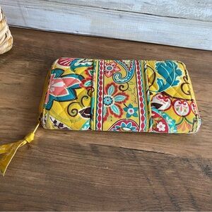 Vera Bradley yellow floral zippered clutch cardholder wallet purse coins bag‎